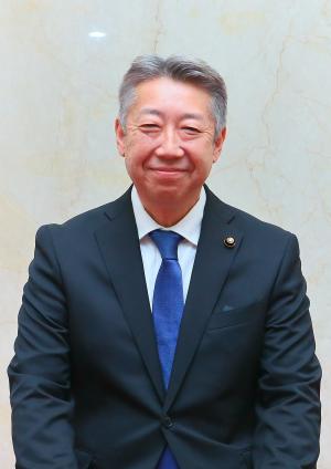 陶山議員写真