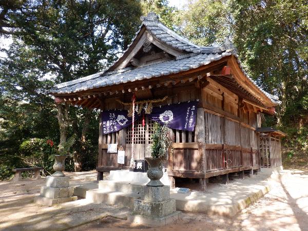 日吉神社本殿・拝殿