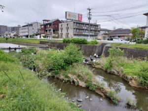 かわる会