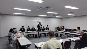 環境構成常任委員会の様子