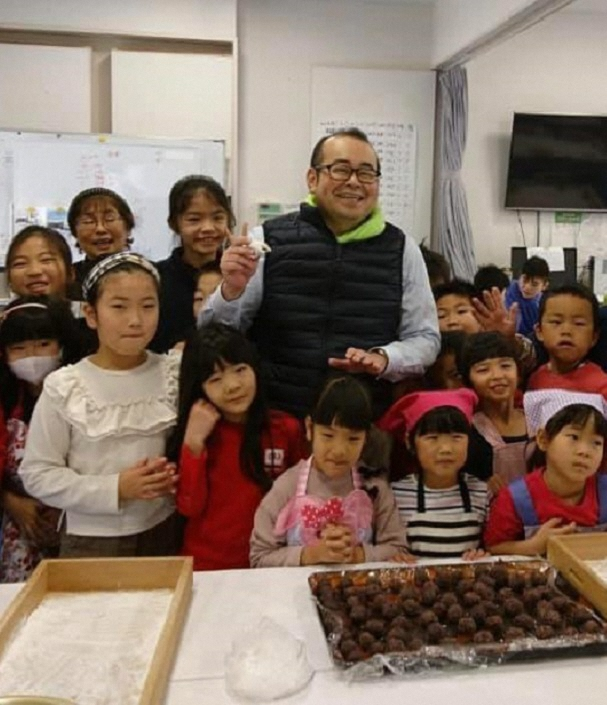 自治会餅つきの様子2