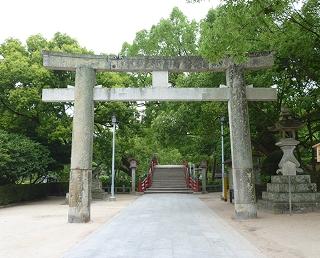 天満宮の石造鳥居画像